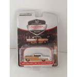 Greenlight 1:64 Chevrolet Bel Air Custom Coupe 1955 rose gold and silver
